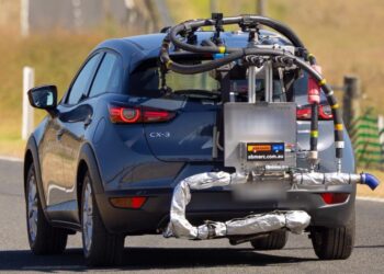 Government-funded fuel economy and EV range tests cause confusion, says automaker body