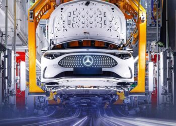 Mercedes-Benz says 2035 ICE ban could ‘collapse’ European auto industry