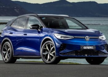 Volkswagen ID.4 and ID.5: More kit and more models complete EV SUV range