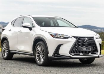 Lexus fixing camera fault in over 27,000 vehicles