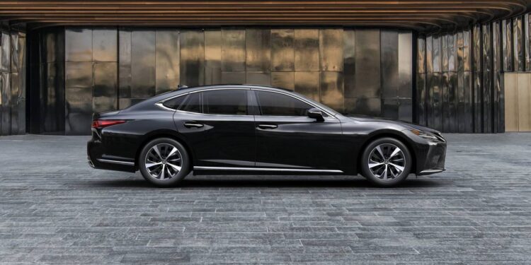 The Expensive Hybrid Car That Depreciated Into An Unbelievable Bargain