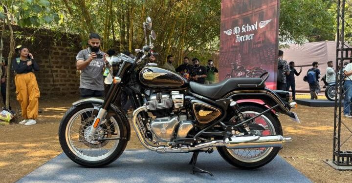 Royal Enfield Bullet 650 showcased at Motoverse 2025