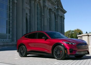 Ford Boss Jim Farley Tears Apart Tesla, Shocked By Findings