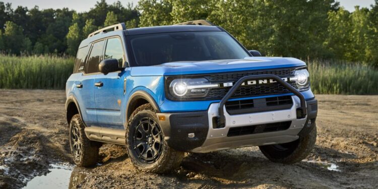 Another Ford Bronco coming, this time a smaller plug-in hybrid SUV – report
