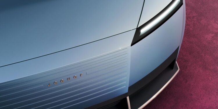 Designer of controversial Jaguar concept sacked – report